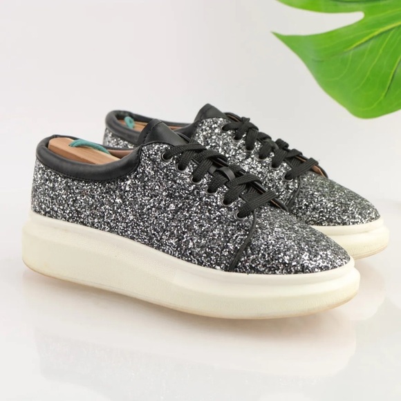 LINEA PAOLO tennis shoe — silver glitter size 11. - Picture 3 of 7